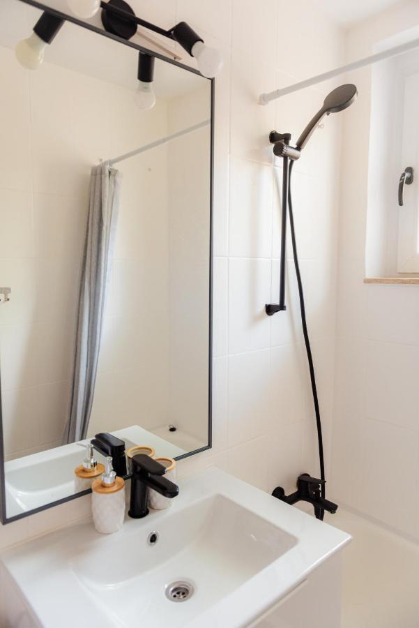 Cozy Apartment Ultracentral Universitate Square Bukarest Exterior foto